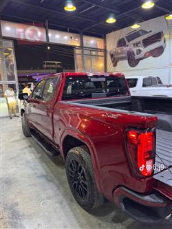GMC Sierra